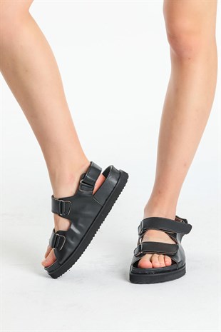 Siyah Mat Cırtlı Düz Taban Kadın Sandalet 